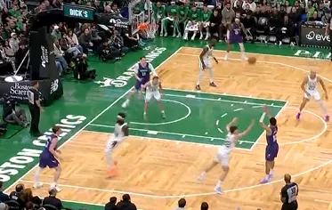 完美世界电竞官网下载电脑版-约什-格林三分张弓搭箭稳稳命中，黄蜂首节领先凯尔特人10分