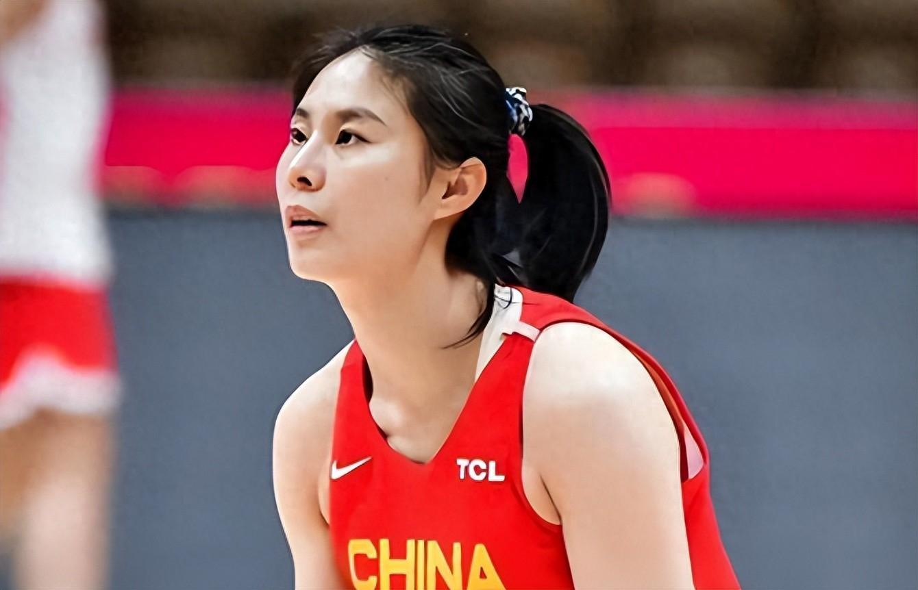 完美世界电竞平台-官宣！中国女篮公布最新一期大名单，王思雨、张子宇、刘禹彤领衔